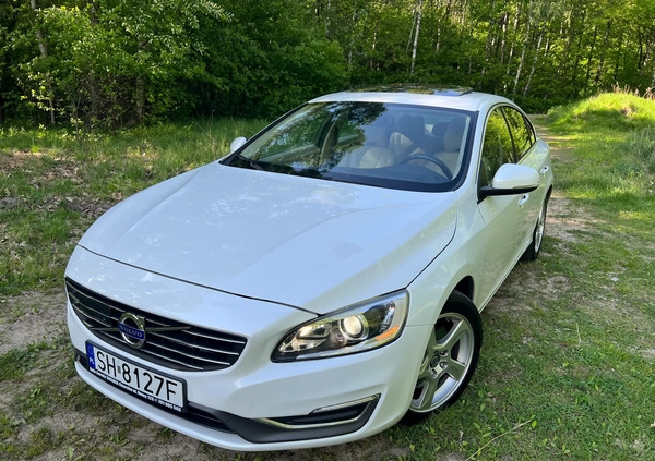 Volvo S60 cena 61500 przebieg: 162000, rok produkcji 2015 z Chorzów małe 254